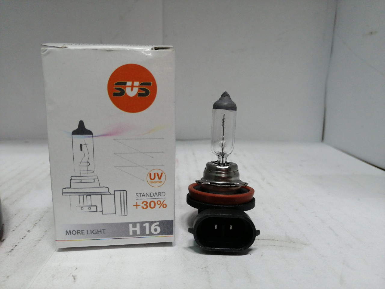 Купить запчасть SVS - 0200012000 Автолампа галогенная SVS H16 12V 19W PGJ19-3 Standard +30%