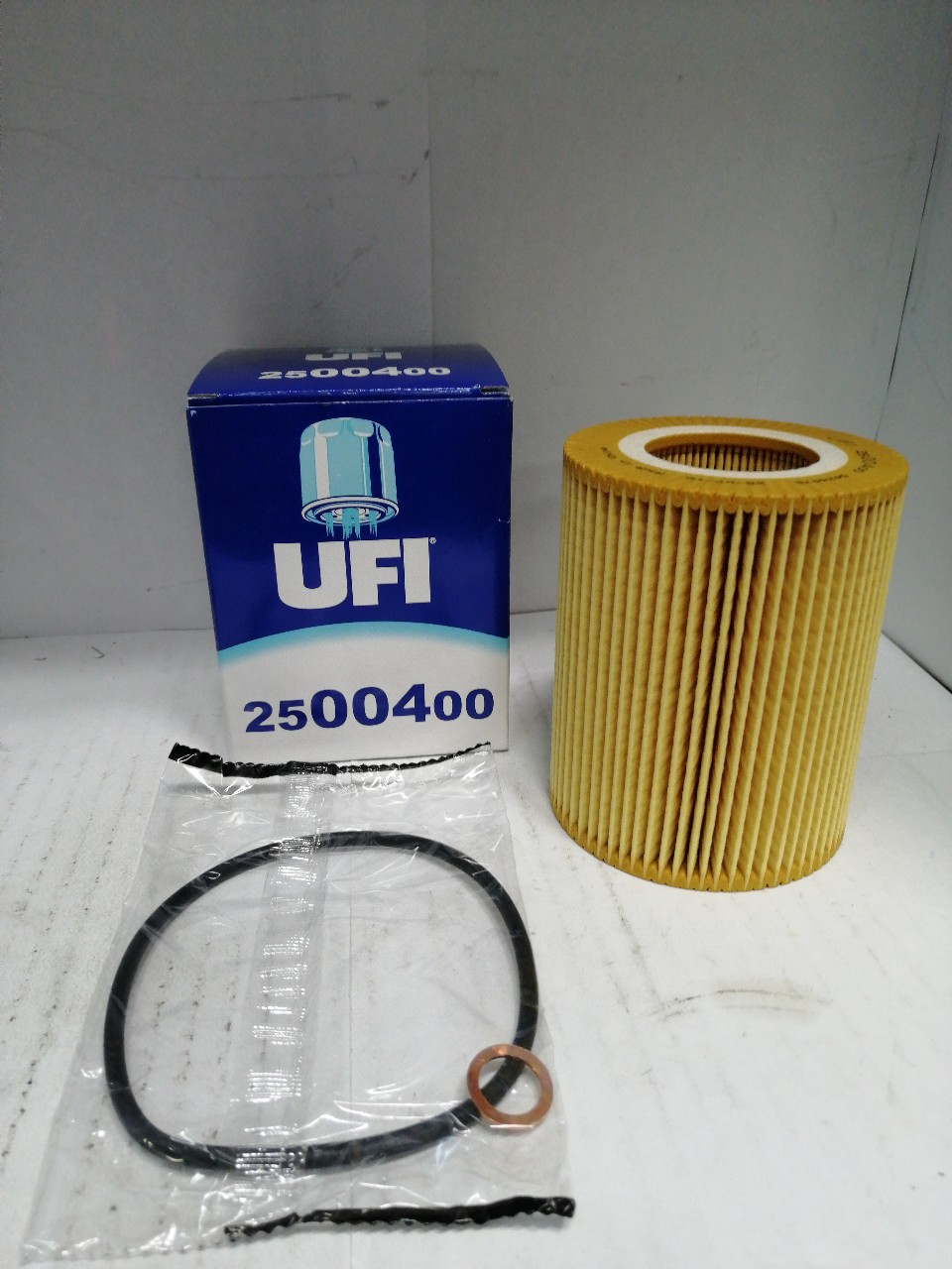 Купить запчасть UFI - 2500400 25.004.00 фильтр масляный!\ BMW E39/E38/E36/E46/Z3 2.0i-3.0i &24V 95]